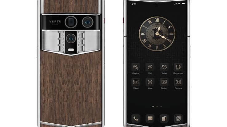 VERTU Agent Q Solid Walnut Edition Price in Pakistan - ZOZO